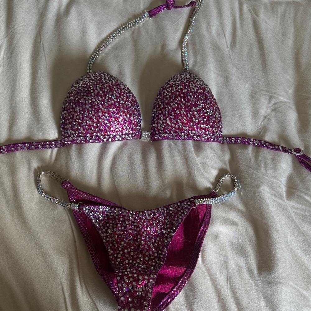 Bikini bodybuilding suit